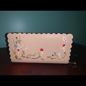 Light brown hand purse
